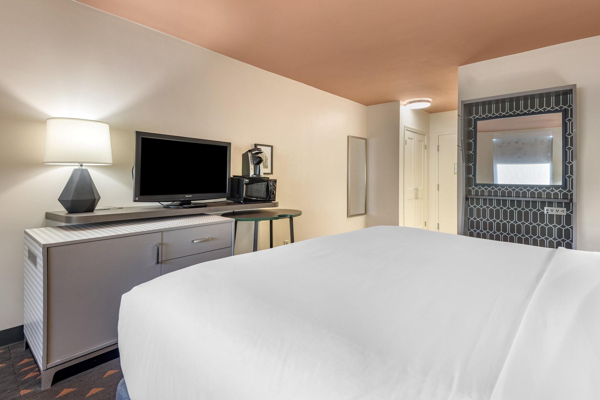 Holiday Inn Bangor By Ihg Exterior photo